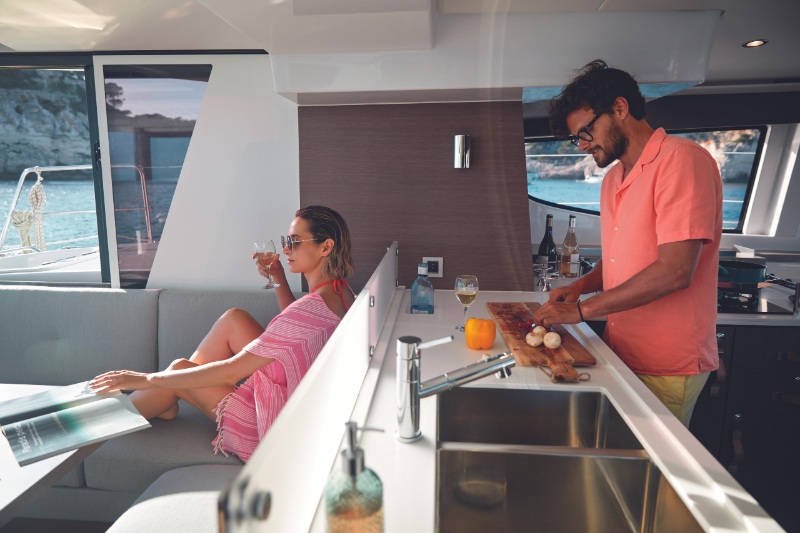 yacht couple romantic getaways